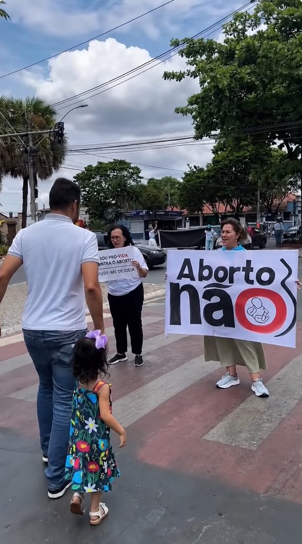 Ivson Gomes em ato público em defesa da vida